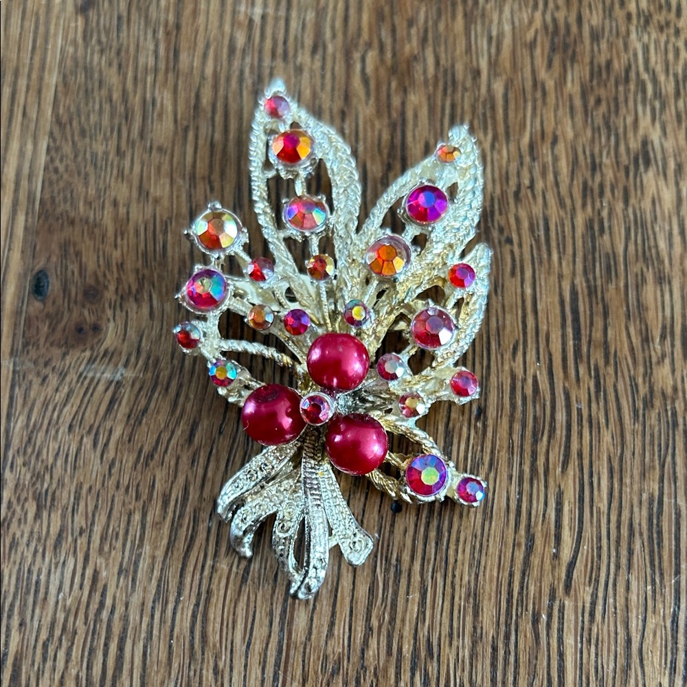 Vintage Gold and Red Crystal Brooch